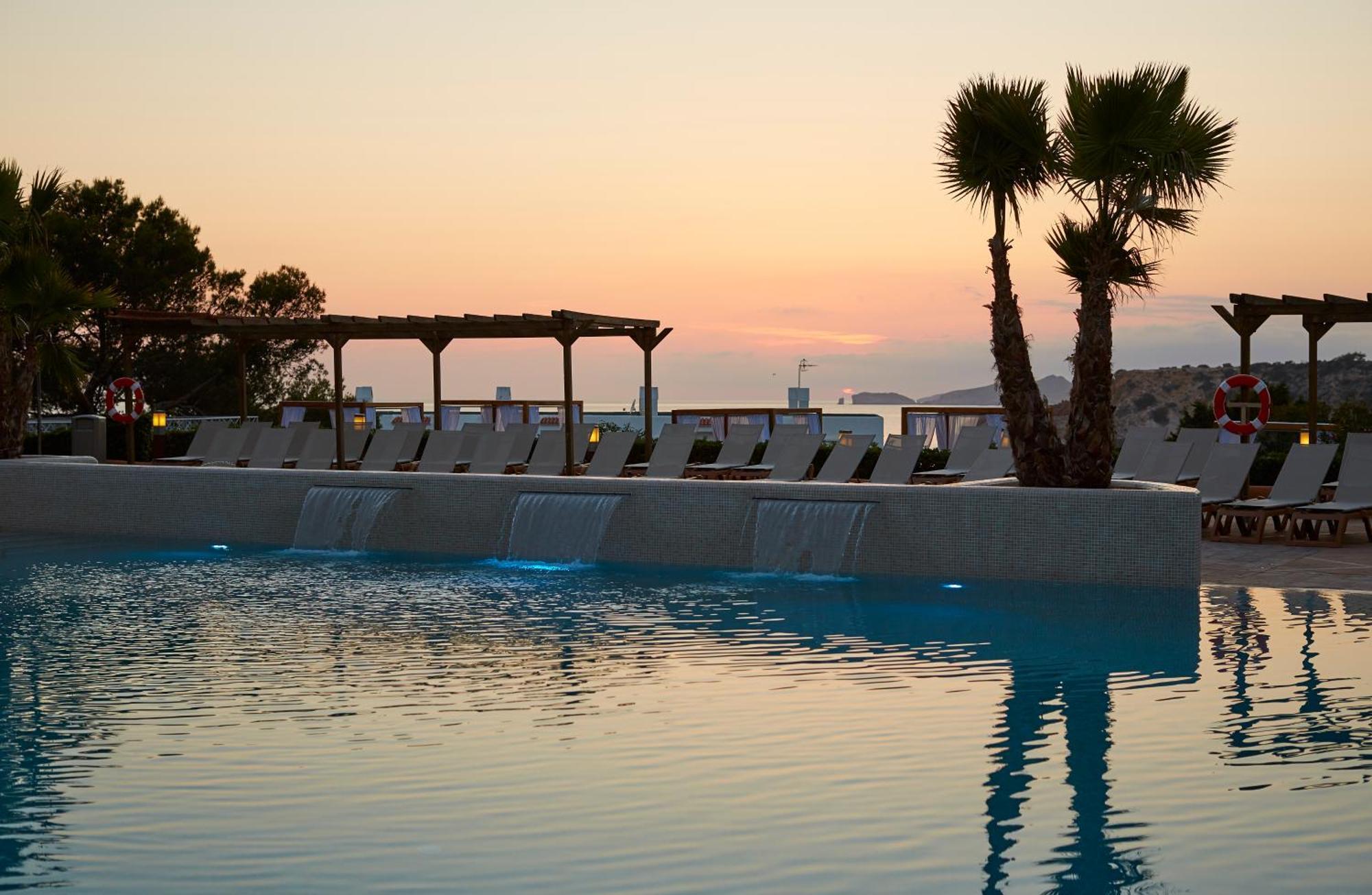 Insotel Club Tarida Playa San José Esterno foto