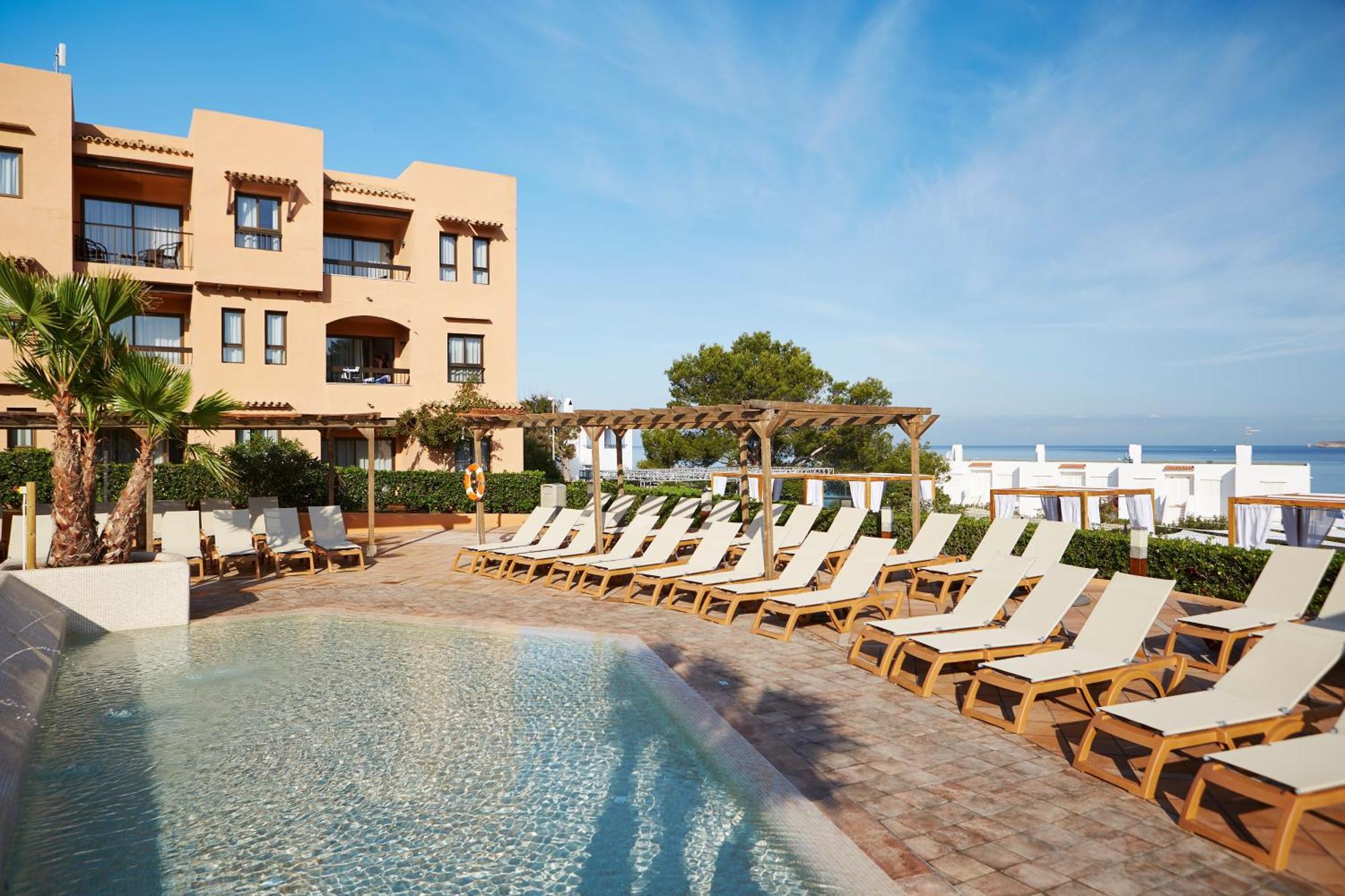 Insotel Club Tarida Playa San José Esterno foto